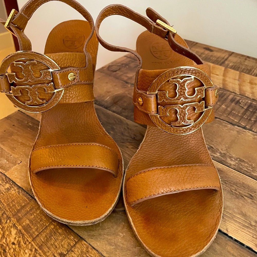 Good condition Tory Burch wedge sandals